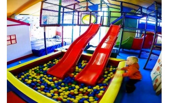 Aire_jeu_couverte