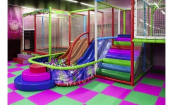 Aire_jeu_intérieur_publique