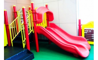 Aire_jeu_interieur_petit