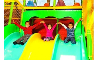Aire _jeu_intérieur_toboggan