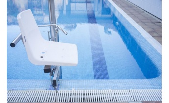 siège_élévateur_piscine_pour_handicapé