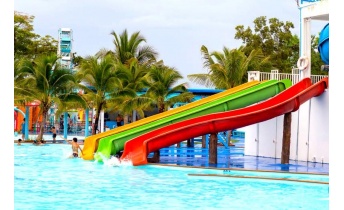 toboggan_piscine_glissière