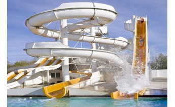 toboggan_piscine_pour_camping_fabricant