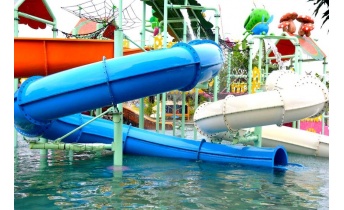 toboggan_piscine_tube